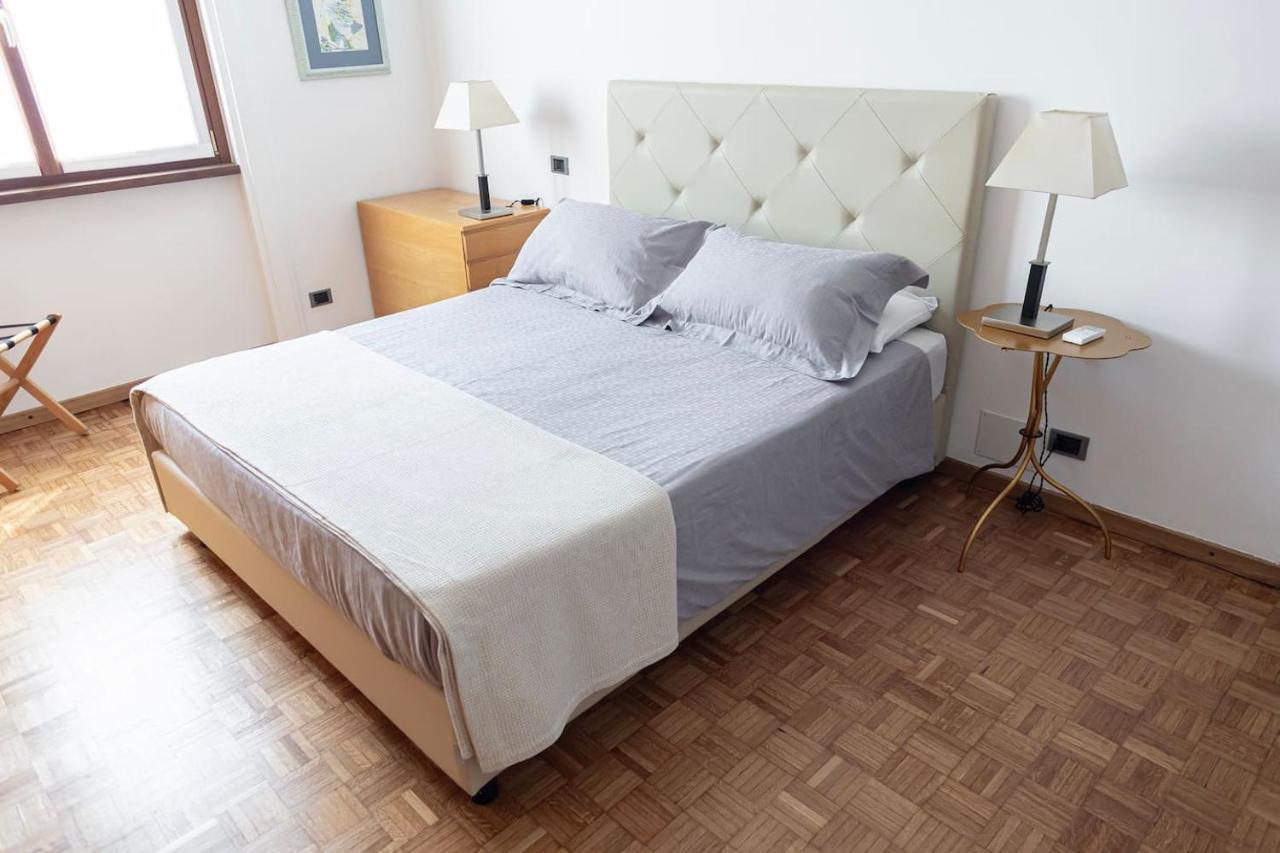 Apartment Close To Duomo Milano Exteriör bild